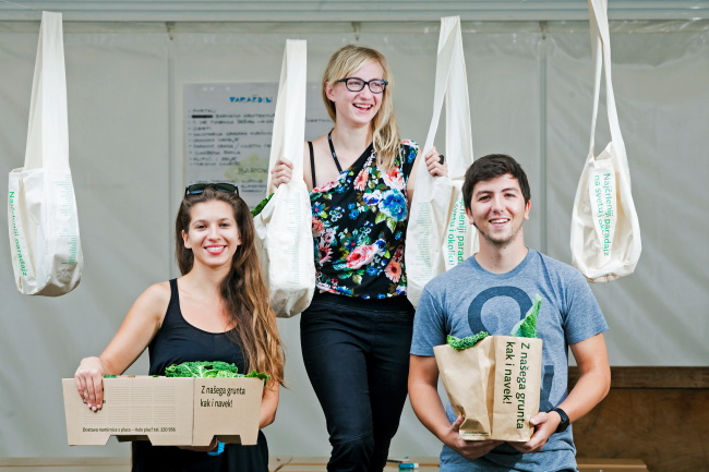 varazdin-27-08-2012-obilazak-standova-i-raznih-kreativnih-radionica-na-spancirfestu-koj-se-odrzava-od-24-08-02-09-u-varazdinu.bin