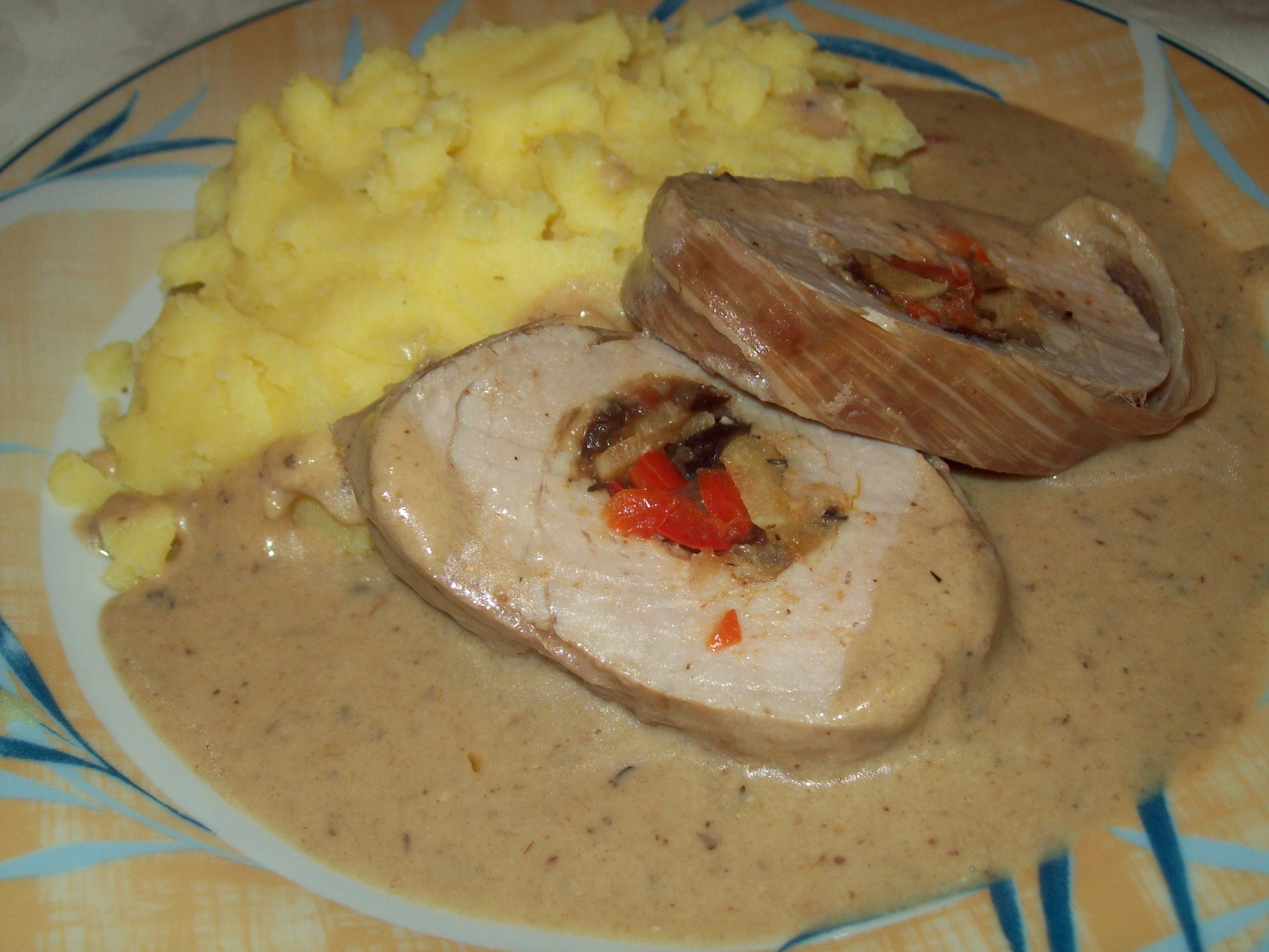 punjeni-lungic-u-umaku-od-vina-i-suhih-sljiva.bin