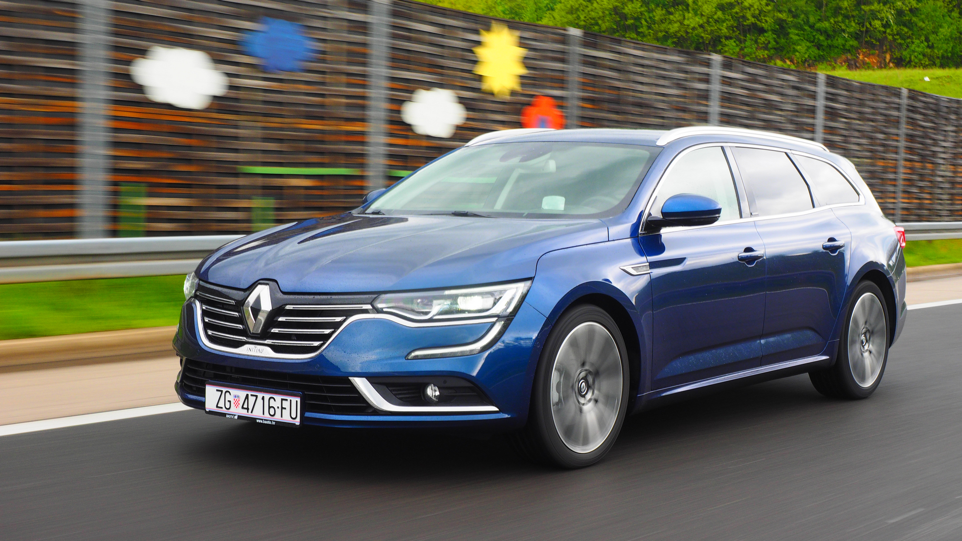 Talisman Grandtour sprijeda-1