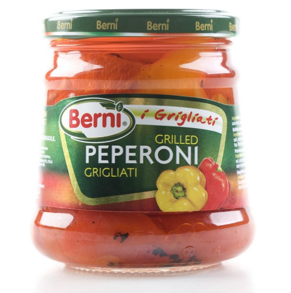 260 g 28,89 kn
Zemlja podrijetla: Italija

Manji, izrezani komadi crvenih i žutih paprika. Ne osjeti se kiselost, što je pozitivno, plivaju u ulju i ne bismo imali ništa protiv toga samo da se radi o kvalitetnijem ulju u koje bismo još potočali i kruh. Osjeti se okus pravih paprika. Da je ulje bolje, bile bi odlične.
Prosječna ocjena: od dvojke do četvorke