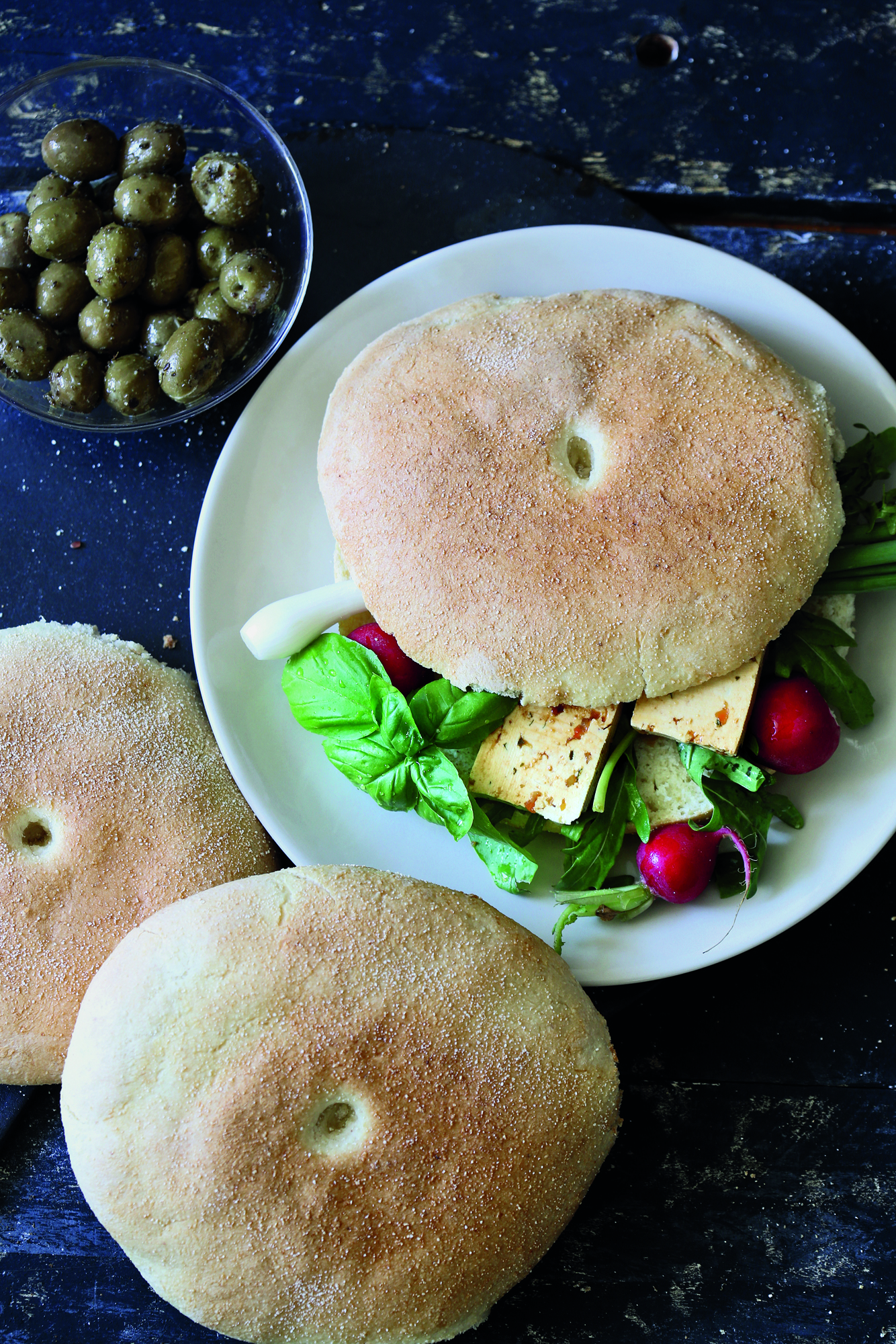 zagreb-24-04-2013-autorica-knjige-kruh-i-peciva-maja-kefecek-pripremila-je-razne-vrste-kruha-i-peciva-3.bin