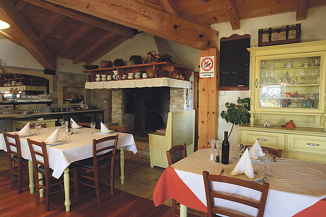 zminj-16-08-2013-konoba-puli-pineta-3.bin