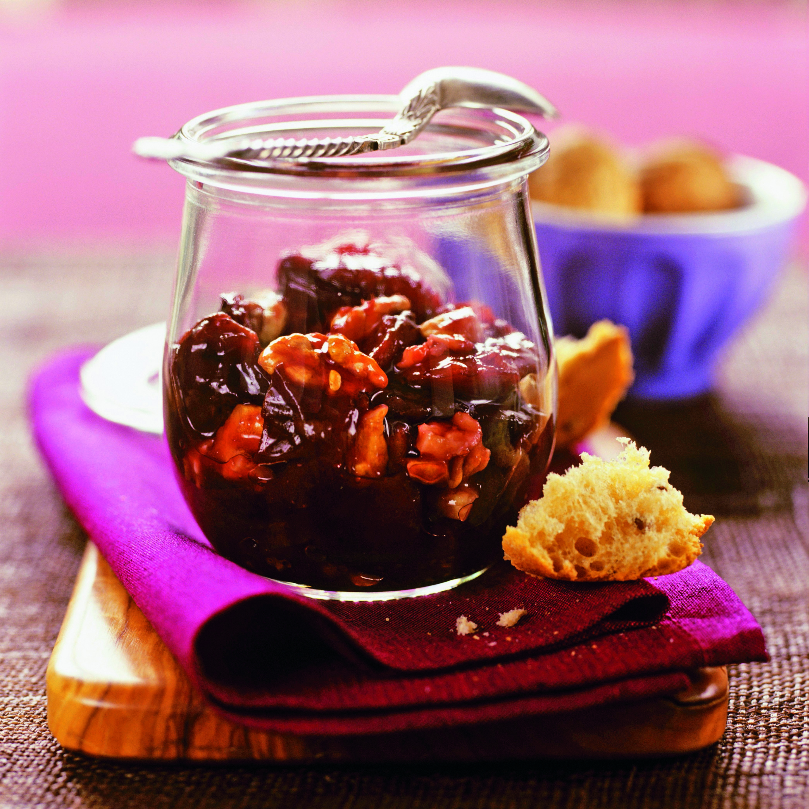 plum-and-walnut-jam.bin