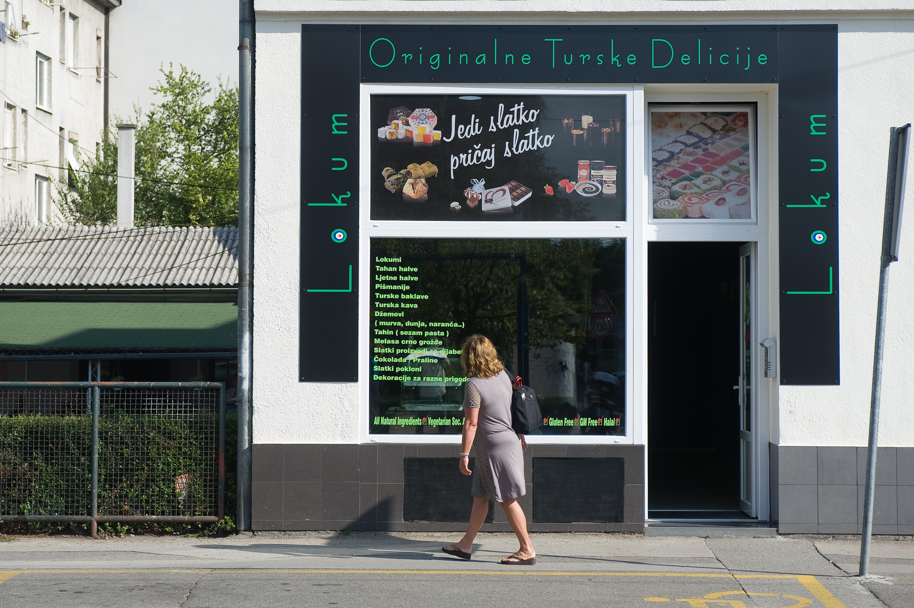 zagreb-11-08-2014-otvoren-ducan-turskih-slastica-lokum-u-ozaljskoj-ulici-3.bin