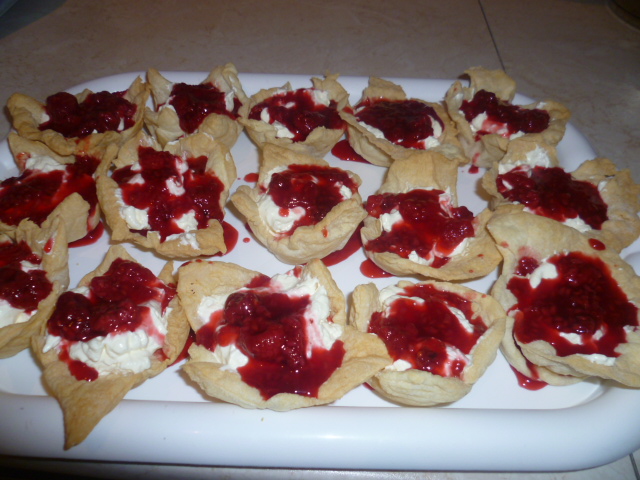 kosarice-sa-sumskim-vocem.bin