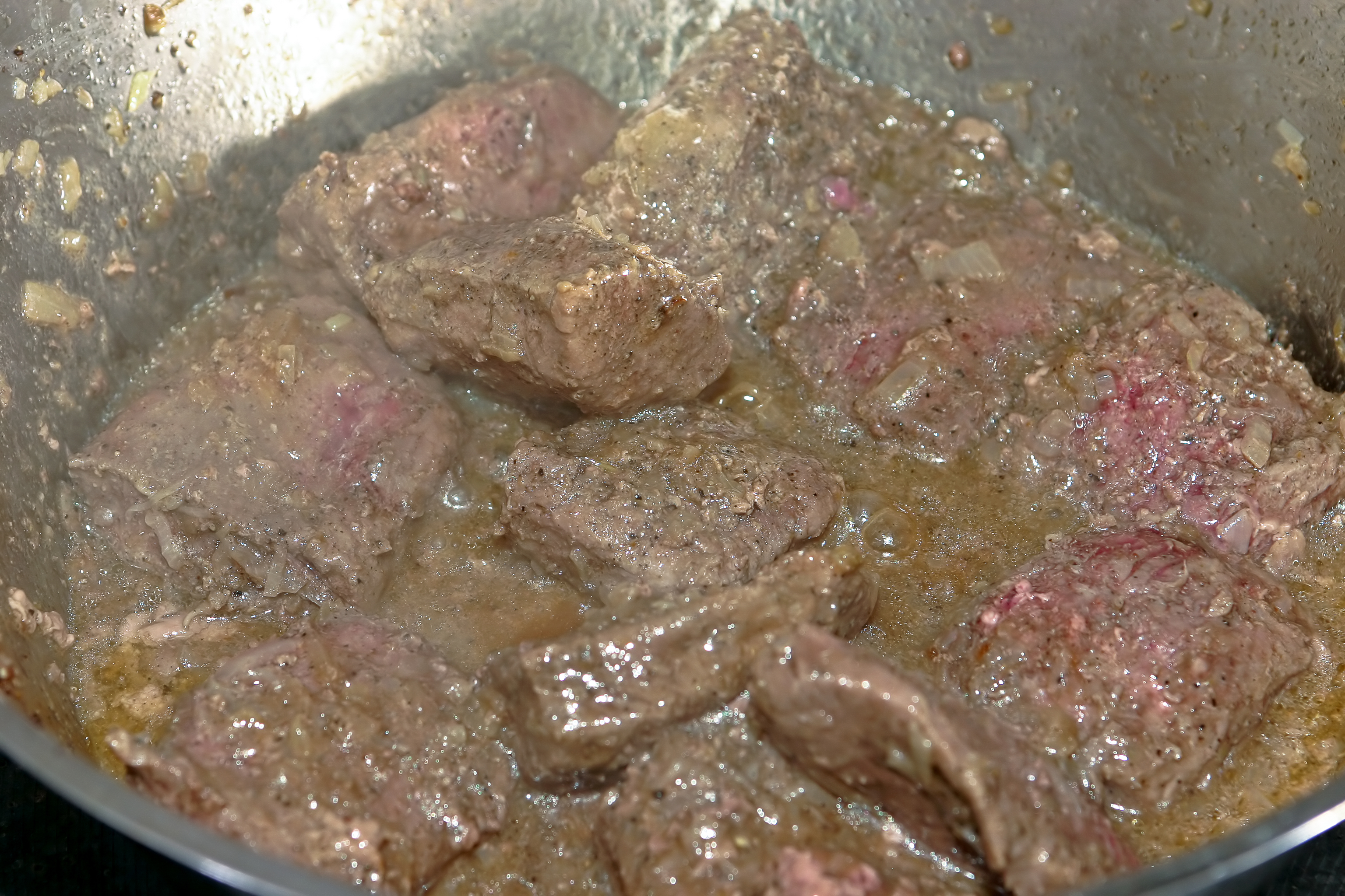 teleci-odresci-u-umaku-od-vina-i-senfa.bin