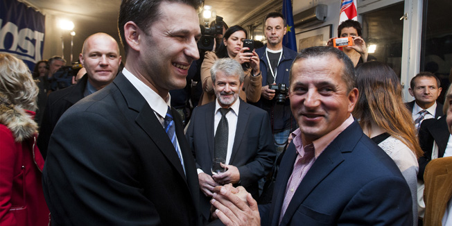 Zagreb, 081115.Restoran Rougemarin.Pracenje rezultata izbora za osmi saziv Hrvatskog sabora u stozeru stranke MOST.Na fotografiji: Bozo Petrov.Foto: Tomislav Kristo / CROPIX