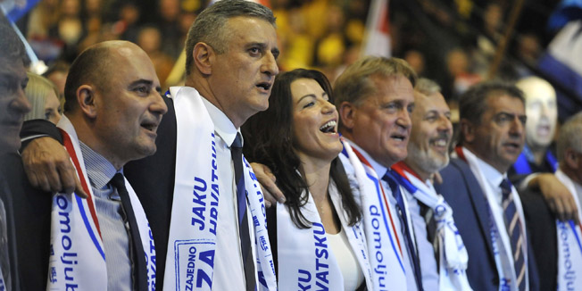 Zadar, 041115.U dvorani Jazine odrzan je veliki predizborni skup HDZ-a za IX. izbornu jedinicu.Na fotografiji: Milijan Brkic, Tomislav Karamarko, Josipa Rimac.Foto: Luka Gerlanc / CROPIX