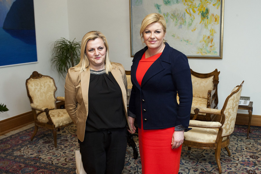 Ured predsjednice 2015. godine: Ermina Lekaj Prljaskaj s Kolindom Grabar Kitarović