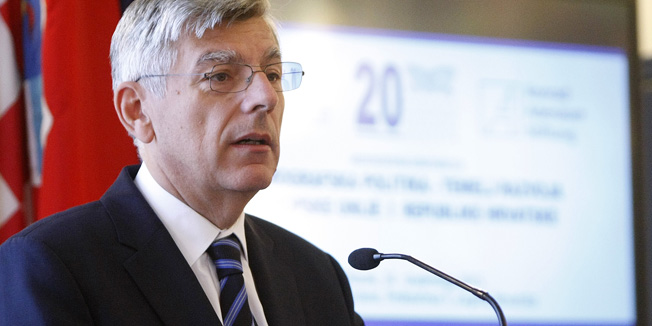 Zagreb, 241115.Novinarski dom, Perkovceva 2.Medjunarodna konferencija Demografska obnova temelj razvoja Europske unije i Republike Hrvatske.Na fotografiji: Zeljko Reiner.Foto: Ronald Gorsic / CROPIX