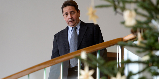 Zagreb, 071215. Pantovcak.Ured predsjednice.U Uredu predsjednice Kolinde Grabar Kitarovic odrzava se drugi krug konzultacija s predstavnicima stranaka koje su osvojile mandate u Saboru.Na fotografiji: Stipe Petrina.Foto: Goran Mehkek / CROPIX