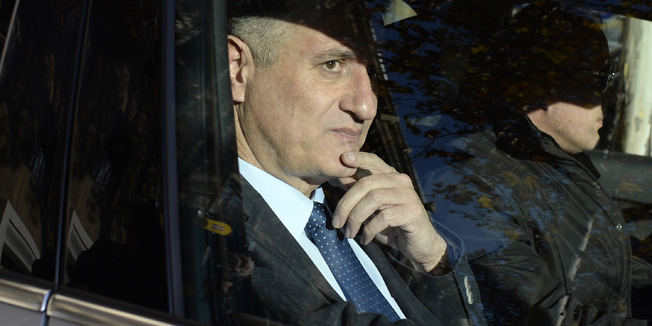 Zagreb, 111115Trg zrtava fasizma.Predsjednik HDZ-a, Tomislav Karamarko, napusta sjediste stranke nakon sjednice predsjednistva HDZ-a.Na fotografiji: zamisljeno lice predsjednika HDZ-a Tomislava Karamarka.Foto: Goran Mehkek / CROPIX