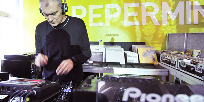 Zagreb, 241215.Klub Pepermint, Ilica 24.Tradicionalno Bozicno druzenje u zagrebackom klubu Pepermint u organizaciji Emila Tedeschija.Na fotografiji: Emil Tedeschi.Foto: Boris Kovacev / CROPIX