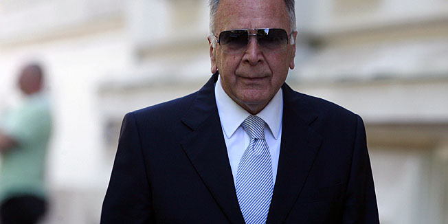 Zagreb, 180612.Zupanijski sud na Zrinjevcu.Optuzno vijece Zagrebackog Zupanijskog suda odlucivalo je o osnovanosti optuznice protiv bivseg direktora Fonda za zastitu okolisa i energetsku ucinkovitosti Vinka Mladinea kojeg se tereti da je zloupotrebio polozaj i ovlasti kako bi nezakonito HDZ-ov  