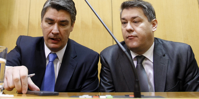 Zagreb, 271114.Sabor, Markov trg.U Saboru RH jutros je zapocela redovna sjednica Sabora na kojoj su bili i  predsjednik Vlade Zoran Milanovic, te ministar financija Boris Lalovac.Na fotografiji: Zoran Milanovic, Boris Lalovac.Foto: Tomislav Kristo / CROPIX