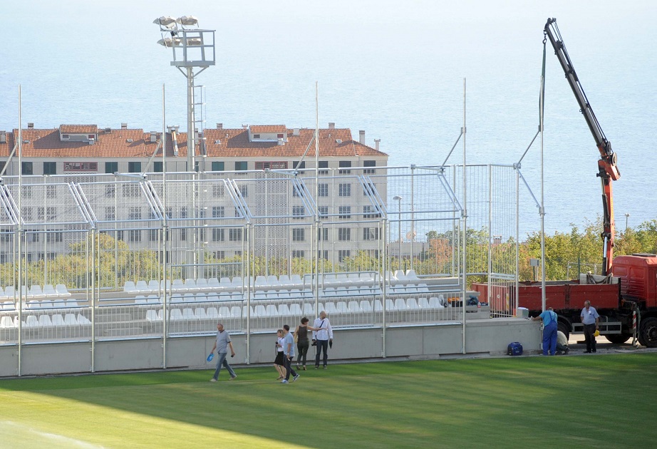 Rijeka, 290715.Celnici HNS-a obilaze nogometni kamp Rujevica, zamjenski stadion HNK Rijeka.Foto: Vedran Karuza / Novi List / CROPIX
