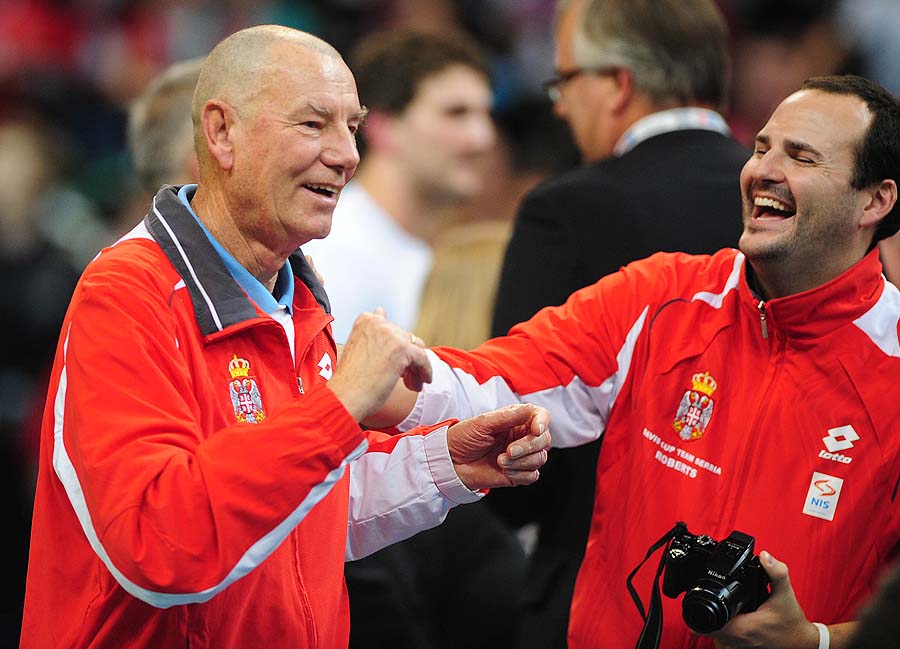 Beograd, 051210.Beogradska arena.Davis Cup.U finalu Davis Cup natjecanja koje se odrzalo u Beogradskoj areni reprezentacija Srbije pobjedila je Francusku. Svi igraci i pomocnik izbornika Nikola Pilic su se nakon pobjede osisali na celavo.Na slici: Nikola Pilic.Foto: Aleksandar Dimitrijevic / CROPIX