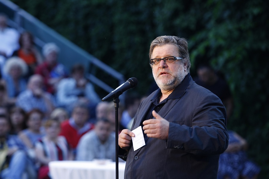 Zagreb, 130713.Kaptol,ljetna pozornica Opatovina.Otvaranje 28.zagrebackog histrionskog ljeta koje je otvorio zagrebacki gradonacelnik Milan Bandic. Histrionsko ljeto zapocelo je premijerom predstave Muke po Iveku u reziji Nina Skrabe.Na fotografiji: Zlatko Vitez.Foto: Ranko Suvar / CROPIX