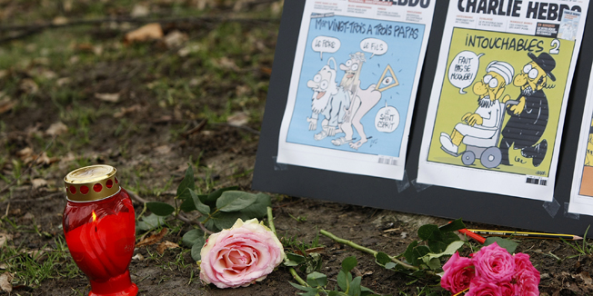 Zagreb, 080115.Trg Francuske Republike.Potaknuti jucerasnjim teroristickim napadom u Parizu, pri kojemu je poginulo dvanaestero ljudi, vecinom djelatnika lista Charlie Hebdo, Europski pokret za suzbijanje rasizma organizirao je skup podrske zrtvama, ali i slobodi govora i medija diljem Europe.Foto: Ronald Gorsic / CROPIX