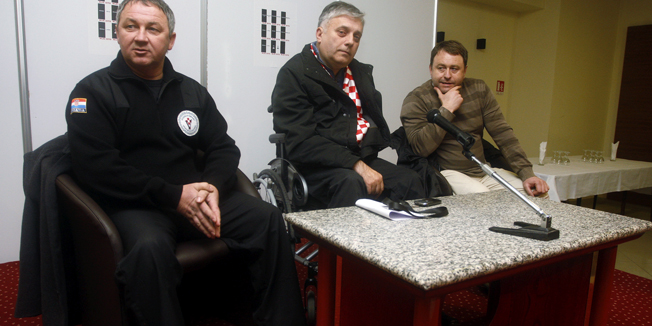 Varazdin, 080115U varazdinskom hotelu Turist odrzan je skup branitelja na kojem je Djuro Glogoski objasnio razloge prosvjeda.Foto: Zeljko Hajdinjak / Cropix