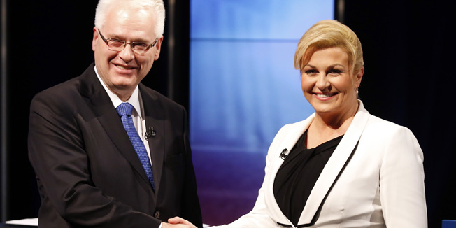 Zagreb, 040115.Jadran film. RTL-ovo suceljavanje predsjednickih kandidata Ive Josipovica i Kolinde Grabar Kitarovic koji su izborili drugi krug izbora. Voditelj programa bio je Igor Bobic.Na fotografiji: Ivo Josipovic i Kolinda Grabar Kitarovic.Foto: Marko Todorov / CROPIX
