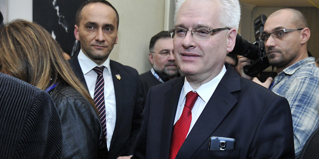 Zagreb, 110115.Perkovceva 2.Izborni stozer predsjednickog kandidata Ive Josipovica u Novinarskom domu prati objavu rezultata izbora za predsjednika Republike Hrvatske.Na fotografiji: Ivo Josipovic.Foto: Boris Kovacev / CROPIX