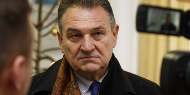 Varazdin, 281214Radimir Cacic, predsjednik Narodne stranke - reformisti, glasuje na izborima za predsjednika.Na fotografiji: Radimir Cacic daje izjavu za medije.Foto: Zeljko Hajdinjak / Cropix