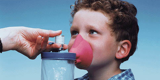 zagreb 150205pumpica s lijekom  protiv astme. astmaskinuto s interneta-zag-