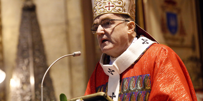 Zagreb, 100215.Katedrala, Kaptol.Na spomendan blazenoga kardinala Alozija Stepinca zagrebacki nadbiskup kardinal Josip Bozanic predvodo je sredisnje euharistijsko slavlje.Na fotografiji: kardinal Bozanic.Foto: Marko Todorov / CROPIX