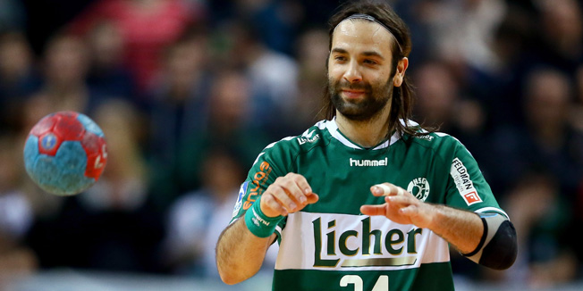 WETZLAR, GERMANY - DECEMBER 14:  Ivano Balic of Wetzlar passes the ball during the DKB Handball Bundesliga match between HSG Wetzlar and SG Flensburg at Rittal Arena on December 14, 2014 in Wetzlar, Germany.  (Photo by Christof Koepsel/Bongarts/Getty Images)