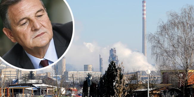 Kutina, 131212.Petrokemija.Foto: Robert Fajt / CROPIX