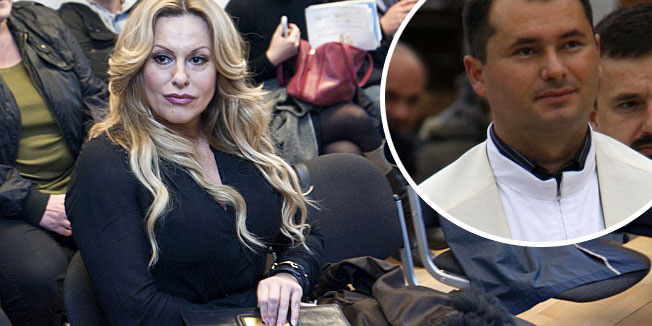 Jasmina Bilonić i fra Šime Nimac (u krugu)