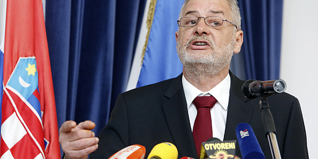 Zagreb, 011214.Jurisiceva 1, Europski dom.Ivan Rude je predstavio svoj program za predsjednicku kandidaturu.Foto: Damjan Tadic / CROPIX