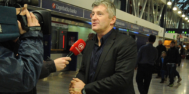 Zagreb, 061214.Medjunarodna zracna luka Zagreb.Davor Suker predsjednik HNS-a na povratku s Tajlanda.Na fotografiji: Davor Suker.Foto: Damir Krajac / CROPIX