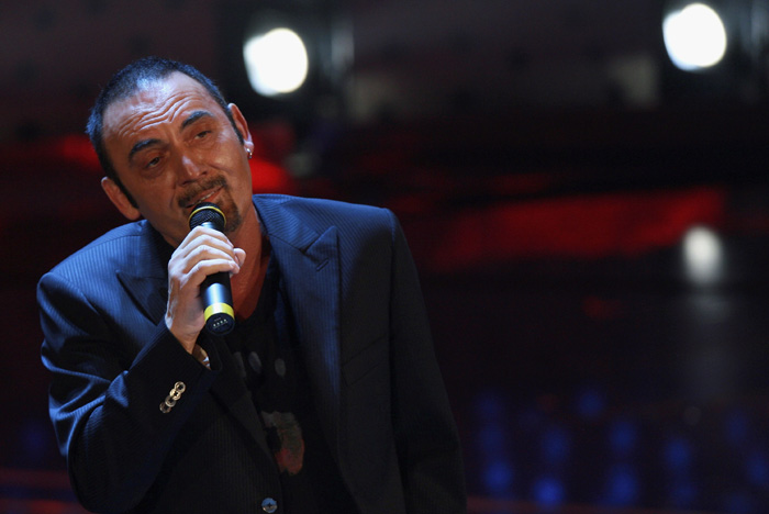 SANREMO, ITALY - MARCH 3:  Mango performs during the last day of the 57th Sanremo Music Festival at Teatro Ariston on March 3, 2007 in Sanemo, Italy. (Photo by Giuseppe Cacace/ Getty Images) *** Local Caption *** Mango
