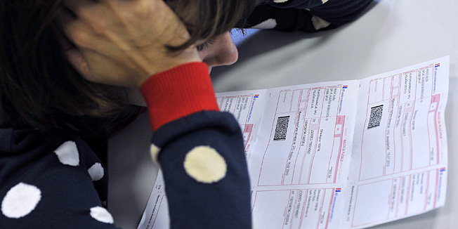 Split, 121012.Ovih dana na adresu gradana Splita poceli su stizati racuni Elektrodalmacije sa vecim odnosno skupljim racunima za struju.Foto: Josko Ponos / CROPIX