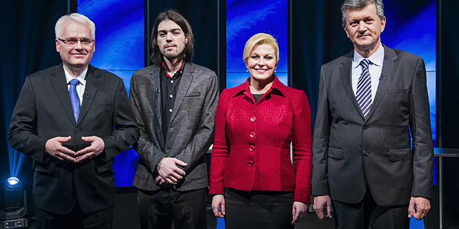 Zagreb, 211214.Jadran film, Studio 4.RTL-ovo suceljavanje predsjednickih kandidata Ive Josipovica, Kolinde Grabar Kitarovic, Milana Kujundzica i Ivana Vilibora Sincica pod vodstvom Igora Bobica.Na fotografiji: Ivo Josipovic, Ivan Vilibor Sincica, Kolinda Grabar Kitarovic i Milan Kujundzic. Foto: Neja Markicevic / CROPIX