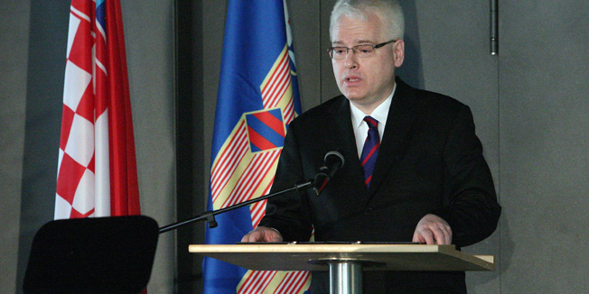 Zagreb, 221214.Muzej suvremene umjetnosti - MSU.Predsjednik Republike Ivo Josipovic odrzao je primanje u prigodi bozicnih i novogodisnjih blagdana te se obratio nazocnima.Na fotografiji: Ivo Josipovic.Foto: Davor Pongracic / CROPIX