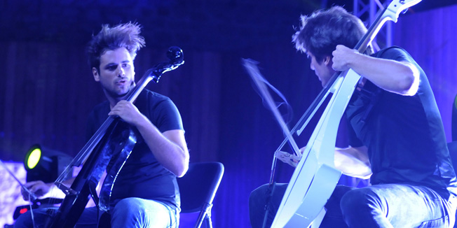 Sibenik, 090714.Koncert 2Cellos na ljetnoj pozornici tvrdjave Sv. Mihovila.Foto: Niksa Stipanicev / CROPIX