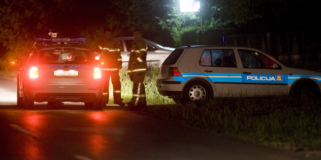 Caginec,120714.U petak oko 20 sati doslo je doeksplozije kod naftovoda u mjestu Caginec.Foto: Darko Tomas / CROPIX 