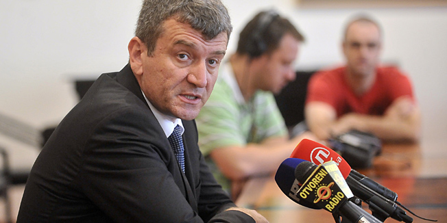 Zagreb, 150714.Na konferenciji za medije u Saboru RH, zastupnik Petar Baranovic objavio je novinarima da napusta HNS, ali zadrzava zastupnicki mandat.Na fotografiji: Petar Baranovic.Foto: Bruno Konjevic / CROPIX