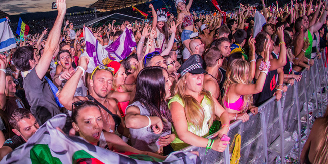 Split, 120714. Druga vecer Ultra Europe Fesitivala na kojeg je stiglo preko 50.000 mladih partijanera iz svih krajeva svijeta. Veceras izmedju ostalih nastupaju Armin Van Buuren, David Guetta te Carl Cox.Foto: Zvonimir Barisin / CROPIX