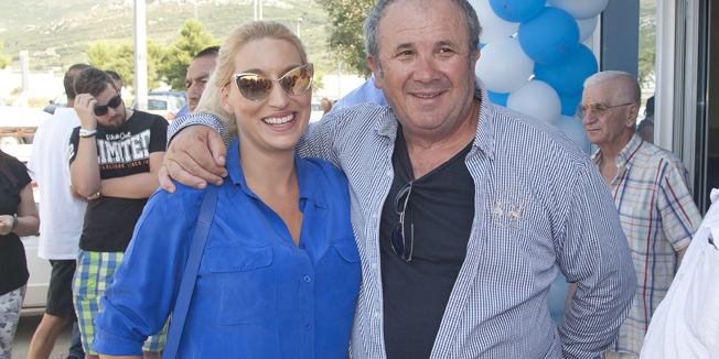 Kastel Stafilic, 190714.Nakon dvije godine blokade, Zeljko Kerum je ponovnootvorio prvu trgovinu u Kastelima.Na fotografiji: Fani i Zeljko Kerum.Foto: Vojko Basic / CROPIX