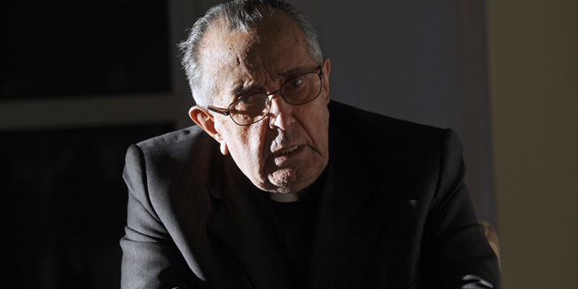 Zagreb, 141210.Klaiceva.Dom za umirovljenike..Intervju s  Don Zivkom Kusticem.Foto: Goran Mehkek / Cropix