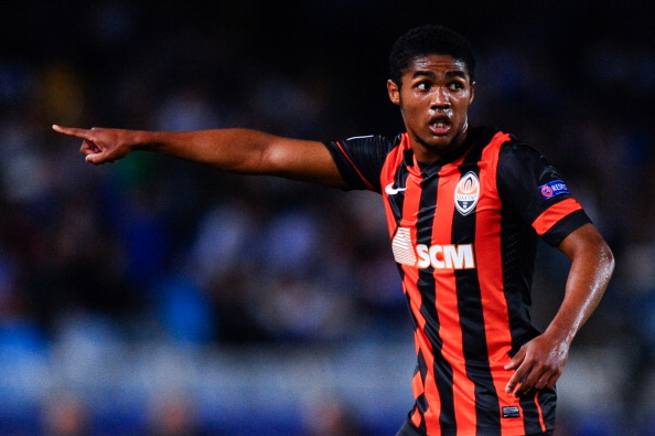 SAN SEBASTIAN, SPAIN - SEPTEMBER 17:  Douglas Costa of FC Shakhtar Donetsk reacts during the UEFA Champions League Group A match between Real Sociedad de Futbol and FC Shakhtar Donetsk on September 17, 2013 in San Sebastian, Spain.  (Photo by David Ramos/Getty Images)