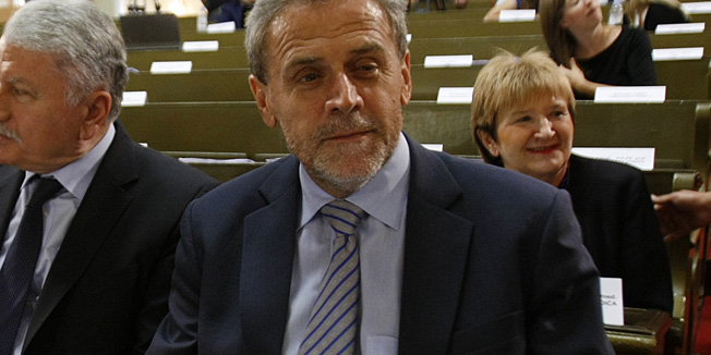 Zagreb, 240714.Ulica Cirila i Metoda, Starogradska vijecnica.Sjednica Skupstine Grada Zagreba, na dnevnom redu sjednice bio je rebalans gradskog proracuna.Na fotografiji: Jelena Pavicic Vukicevic, Vidoje Bulum i gradonacelnik Milan Bandic.Foto: Ranko Suvar / CROPIX