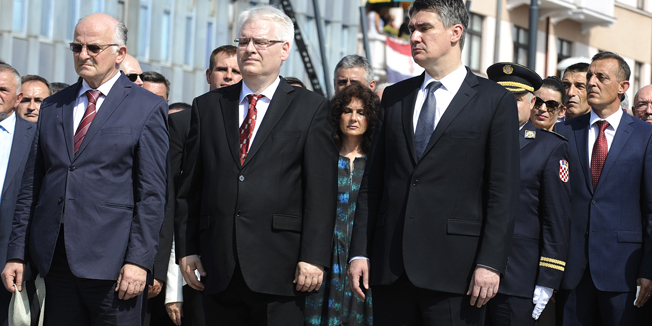 Knin, 050814.Svecano obiljezavanje Dana pobjede i domovinske zahvalnosti, Dana hrvatskih branitelja i 19. obljetnice vojno - redarstvene akcije Oluja u Kninu. Na fotografiji: presjednik Ivo Josipovic, presjednik Sabora Josip Leko i premijer Zoran Milanovic.Foto: Niksa Stipanicev / CROPIX