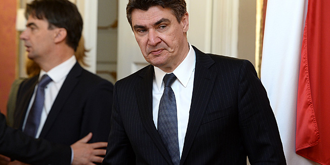 Zagreb, 160513.Markov trg.Banski dvori.Redovita sjednica Vlade.Na fotografiji:  Zoran Milanovic.Foto: Goran Mehkek / CROPIX