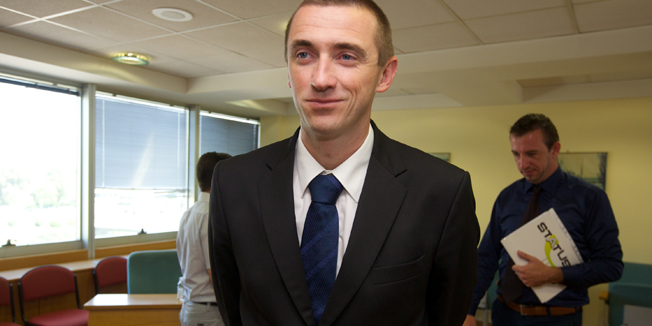 Vukovar, 130814.Nakon prvog neuspjelog pokusaja konstituiranja Gradskoga vijeca, na sjednici odrzanoj prije mjesec dana, danas je Gradsko vijece ustrojeno i grad je dobio novoga predsjednika vijeca Igora Gavrica (HSPAS).Za danasnje uspjesno konstituiranje zasluzna je podrska HDZ-u predsjednice vukovarskog HDSSB-a Slavice Jelinic.Na fotografiji: konstituiranje Gradskog vijeca Vukovara.Ivan Penava gradonacelnik Vukovara.Foto: Vlado Kos / Cropix