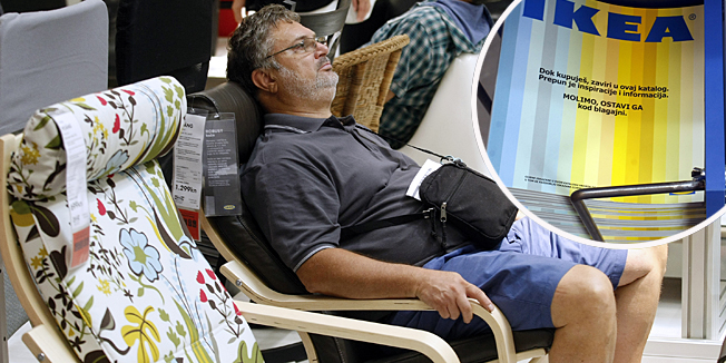 Zagreb, 210814.IKEA.Jutros u 9:20 sati predsjednik Josipovic, te predstavnici Vlade i IKEA-e svecano su otvorili prvu Ikeu u Hrvatskoj. Samo dva sata nakon otvorenja parkiraliste je bilo puno osobnim vozilima i gradjani su poceli izlaziti s prvim kupljenim proizvodima.Na fotografiji: gradjani u Ikei. Foto: Tomislav Kristo / CROPIX